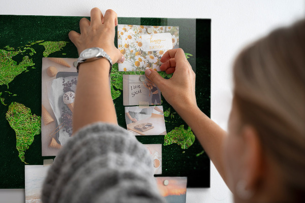 Magnetická tabuľa na stenu trávnatá mapa sveta