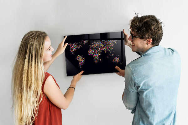 Magnetická tabuľa na stenu Mapa sveta vyrobená z bodiek