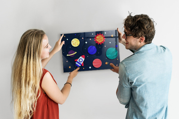 Magnetická tabuľa na stenu detský priestor