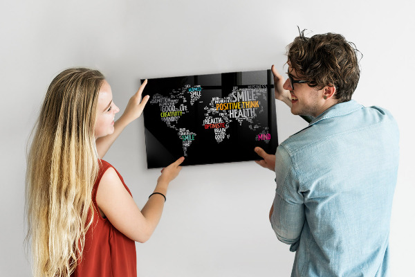 Magnetická tabuľa na stenu pozitívna mapa sveta