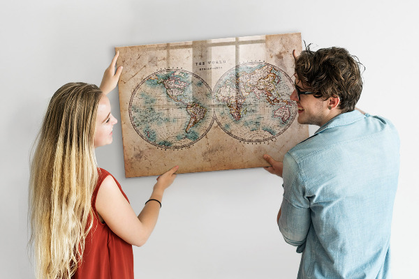 Kresliaca magnetická tabuľa Mapa sveta s priestorom na fotografie