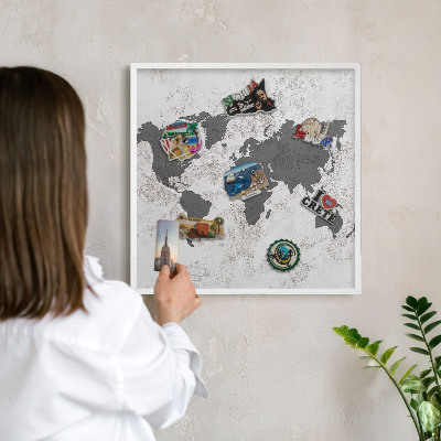 Tabuľa na magnetky z ciest biela rama Mapa sveta