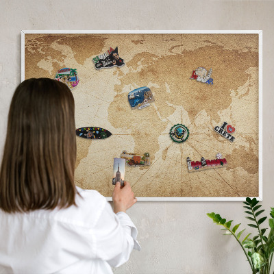 Tabuľa na magnetky z ciest biela rama Stará mapa
