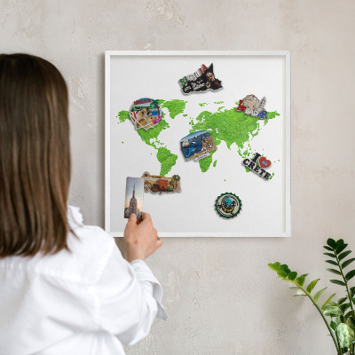 Kovová tabuľa na magnetky na stenu v bielej rame Zelená mapa