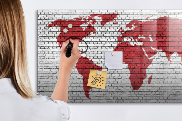 Kresliaca magnetická tabuľa Mapa sveta s miestami fotenia