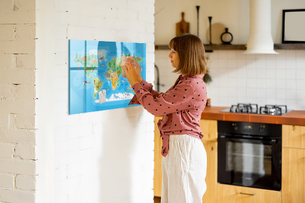 Magnetická popisovateľná tabuľa Farebná mapa sveta s magnetmi