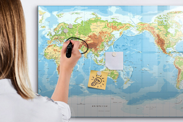Magnetická popisovateľná tabuľa Mapa sveta s fotografiami a príslušenstvom
