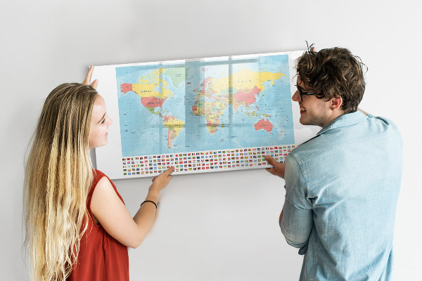 Magnetická popisovateľná tabuľa Mapa sveta s miestami na označenie