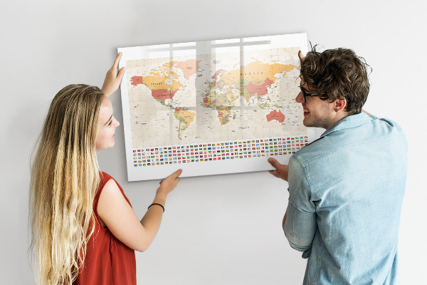 Kresliaca magnetická tabuľa Mapa sveta pre personalizáciu fotografií
