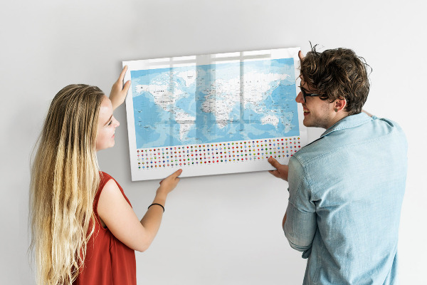 Magnetická popisovateľná tabuľa Mapa sveta s miestami na označenie