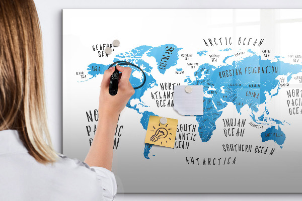 Kresliaca magnetická tabuľa Mapa sveta pre personalizáciu fotografií