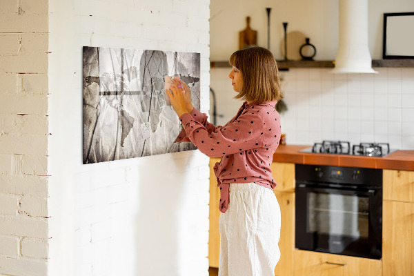 Magnetická popisovateľná tabuľa Mapa sveta s fotografiami a príslušenstvom
