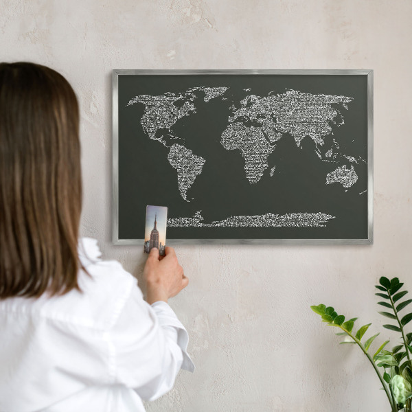 Plechová tabuľa na magnetky v striebornej rame Textová mapa