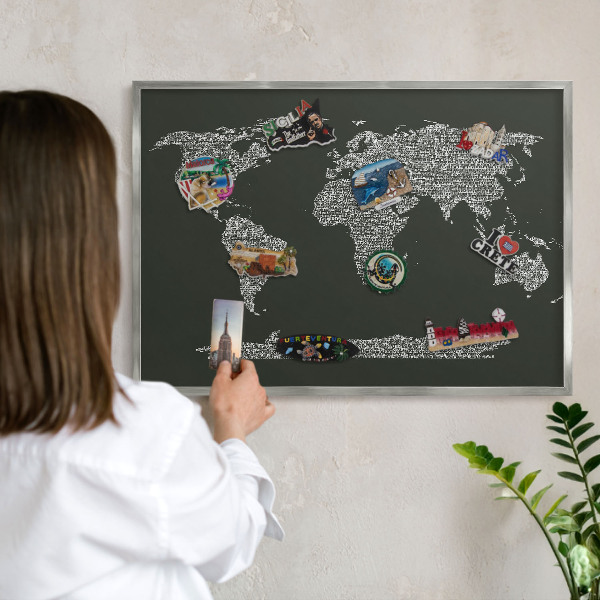 Plechová tabuľa na magnetky v striebornej rame Textová mapa