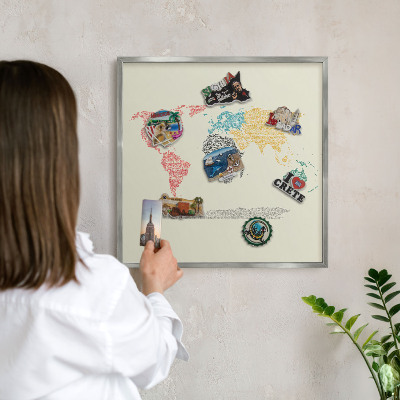 Nástenná tabuľa na magnetky strieborná rama Mapa sveta