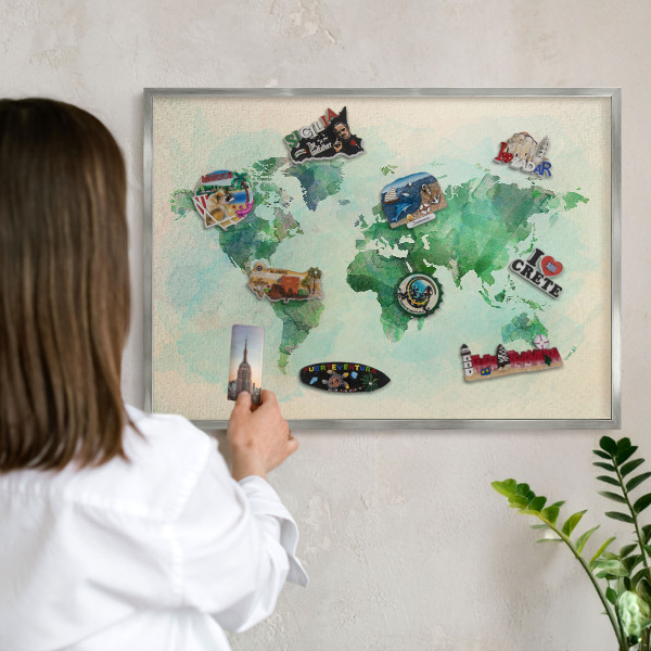 Nástenná tabuľa na magnetky strieborná rama Mapa sveta