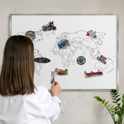 Plechová tabuľa na magnetky v striebornej rame Vrstevnicová mapa