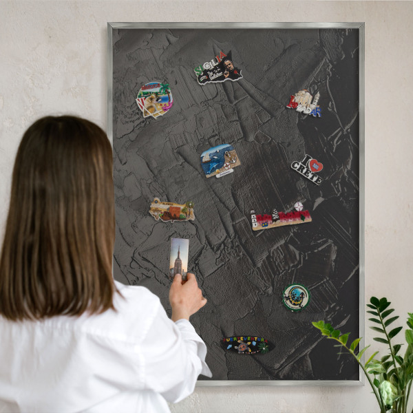 Nástenná tabuľa na magnetky strieborná rama Textúrovaná čierna