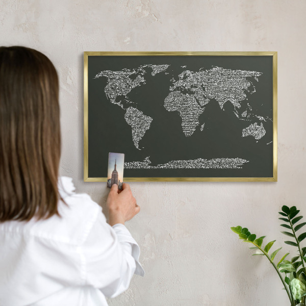 Tabuľa na magnetky z ciest v zlatej rame Textová mapa