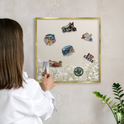 Magneticka tabula na stenu zlatá rama Jemná povaha