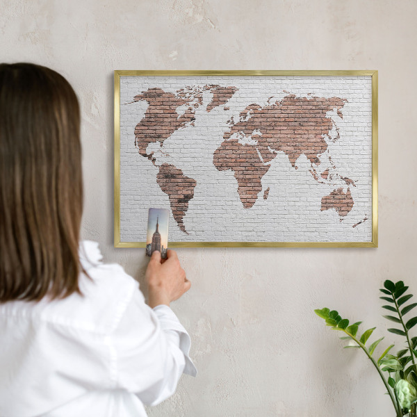 Magneticka tabula na stenu zlatá rama Tehlová mapa