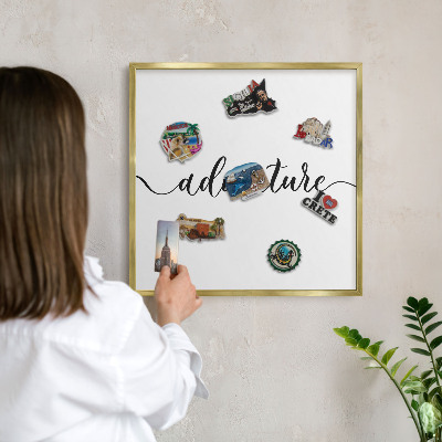Magneticka tabula na stenu zlatá rama Dobrodružné napísané