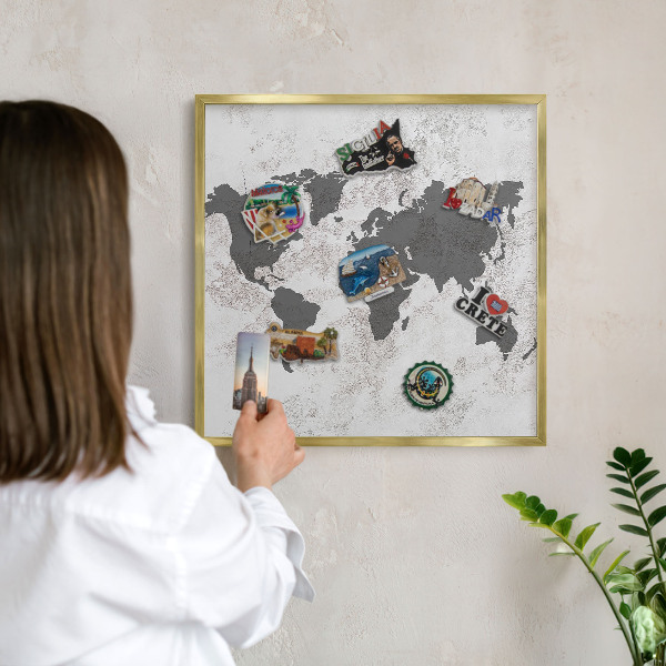 Tabuľa na magnetky z ciest v zlatej rame Mapa sveta