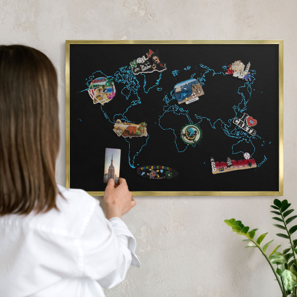 Magneticka tabula na stenu zlatá rama Mapa sveta