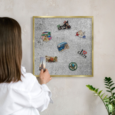 Magneticka tabula na stenu zlatá rama Betónový vzor