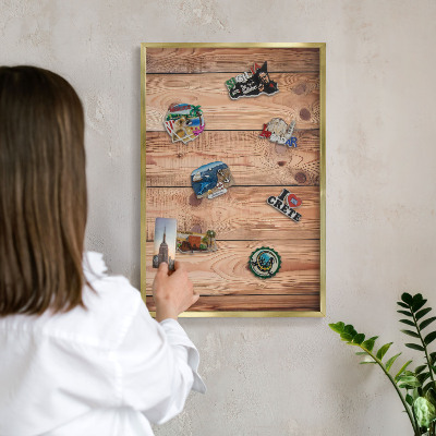 Magneticka tabula na stenu zlatá rama Drevené dosky