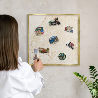 Magneticka tabula na stenu zlatá rama Jemný mramor