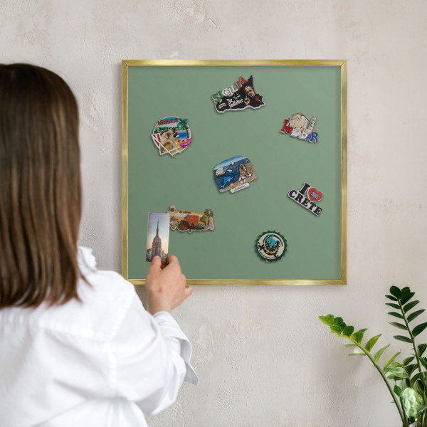 Magneticka tabula na stenu zlatá rama Tlmená zelená