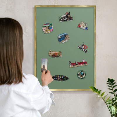 Magneticka tabula na stenu zlatá rama Tlmená zelená
