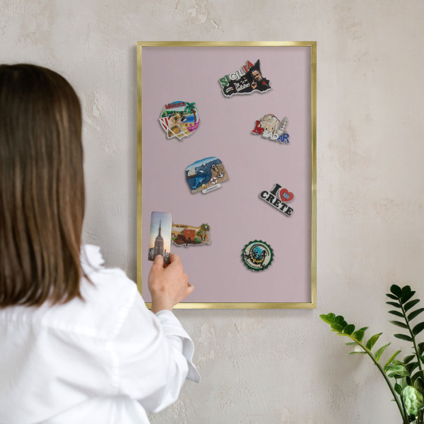 Magneticka tabula na stenu zlatá rama Pastelovo fialová