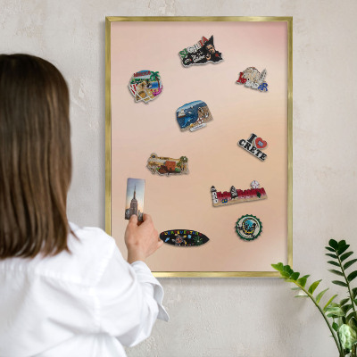 Magneticka tabula na stenu zlatá rama Jemná béžová