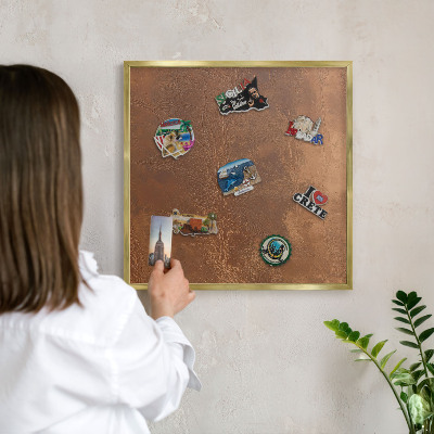Magneticka tabula na stenu zlatá rama Hnedá textúra