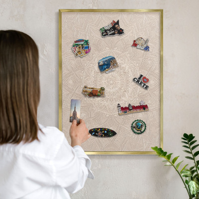Magneticka tabula na stenu zlatá rama Dekoratívna mandala