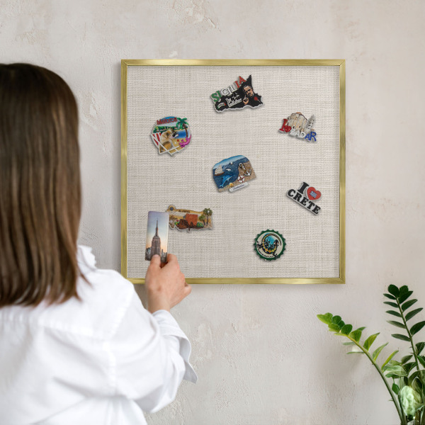 Magneticka tabula na stenu zlatá rama Jemná elegancia