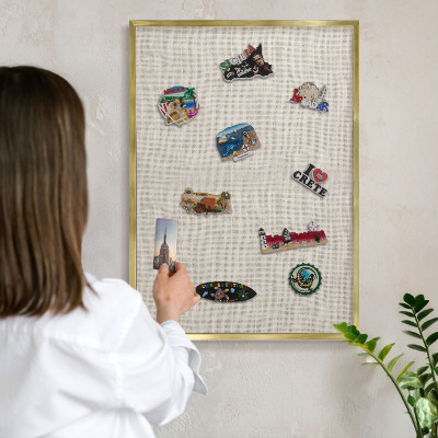Magneticka tabula na stenu zlatá rama Jemná elegancia
