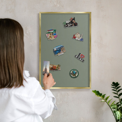Magneticka tabula na stenu zlatá rama Tmavá šalvia