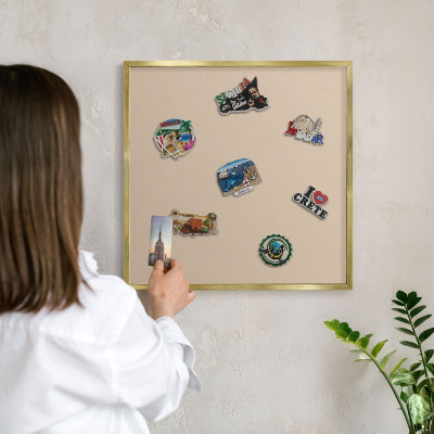 Magneticka tabula na stenu zlatá rama Béžovo oranžová