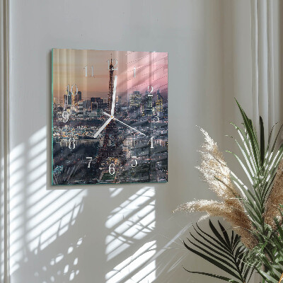 Štvorcové hodiny Eiffelova veža v Paríži