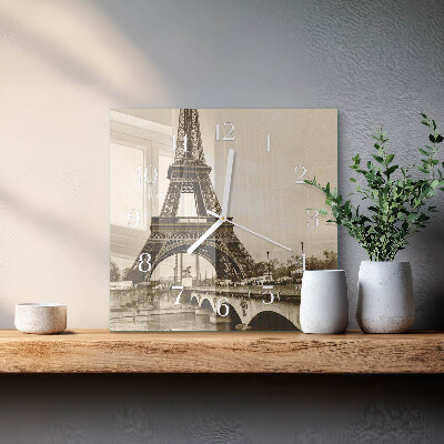 Štvorcové hodiny Paríž
