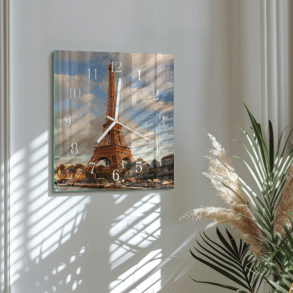 Štvorcové hodiny Paríž