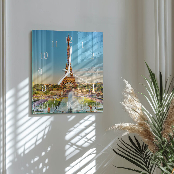 Štvorcové hodiny Paríž
