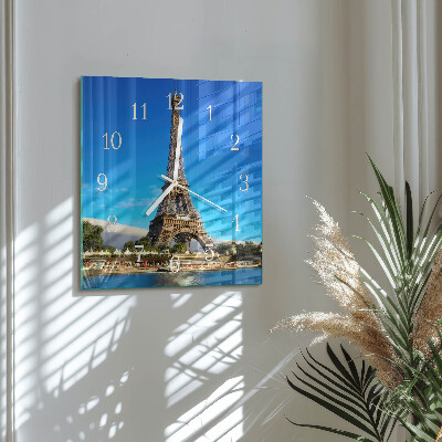 Štvorcové hodiny Eiffelova veža v Paríži