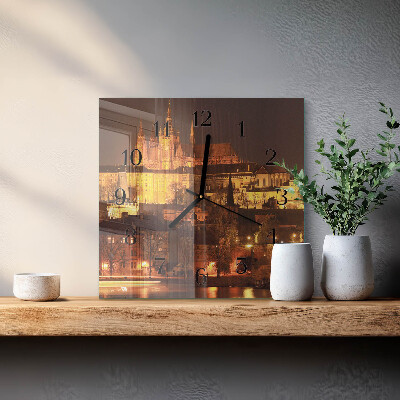 Štvorcové hodiny Praha