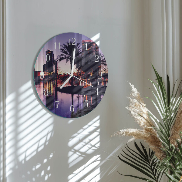 Okrúhle sklenené hodiny Palmy na Floride