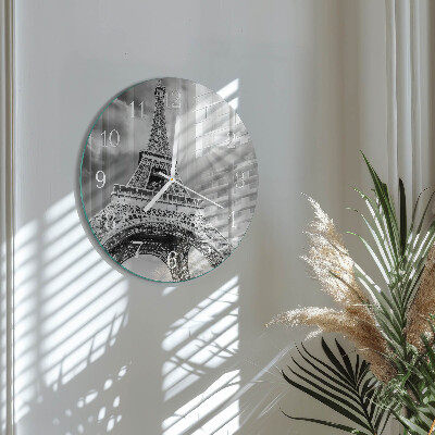 Okrúhle sklenené hodiny Eiffelova veža v Paríži