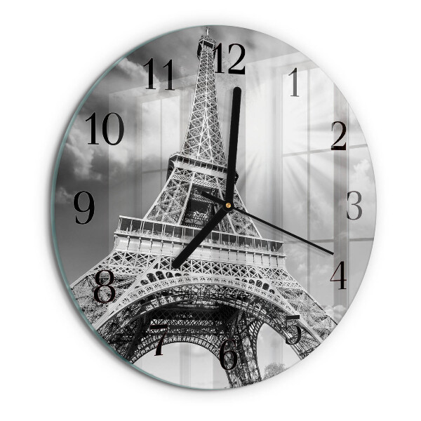Okrúhle sklenené hodiny Eiffelova veža v Paríži